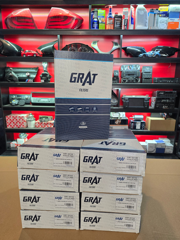 فیلتر هوای موتور بی ام و مناسب E36، E46، E39، E38، E83 و E85 کد فنی 13721730449 برند GRAT